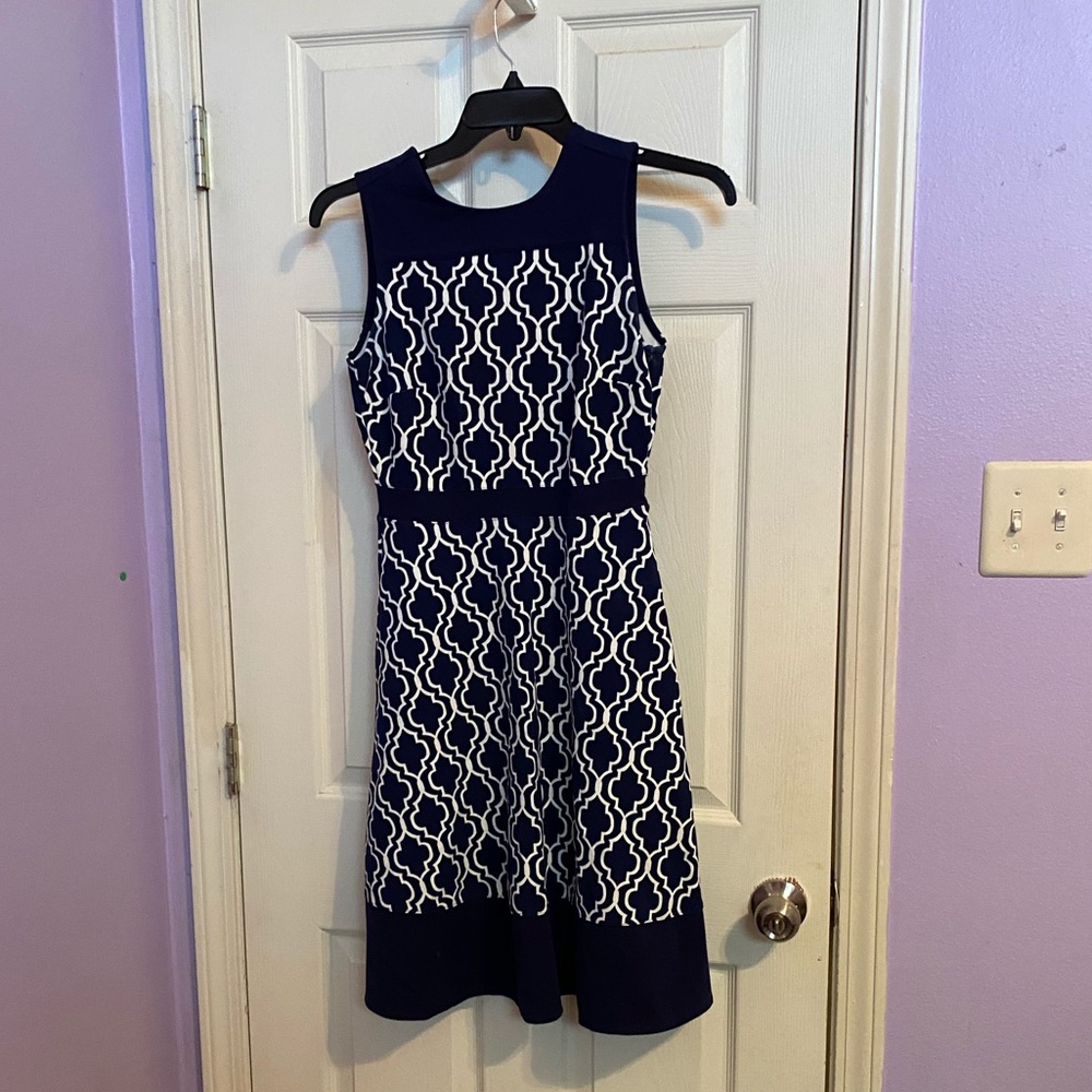 Nice Land’s End dress in size 4